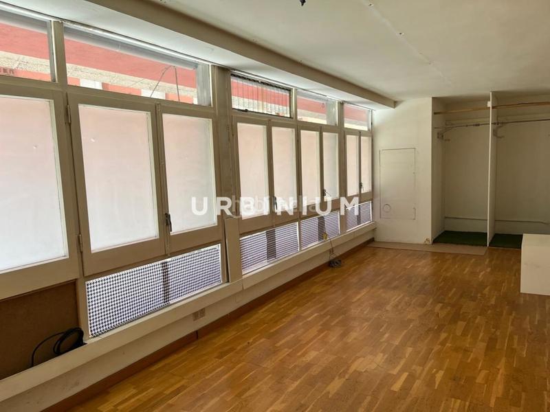 Foto 967b75e9-a04f-4507-a7a8-d4342405711e. Rent business premise in Eixample Nord Girona