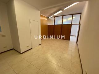 Location Bureau à Eixample Nord. Oficina en marquès de camps