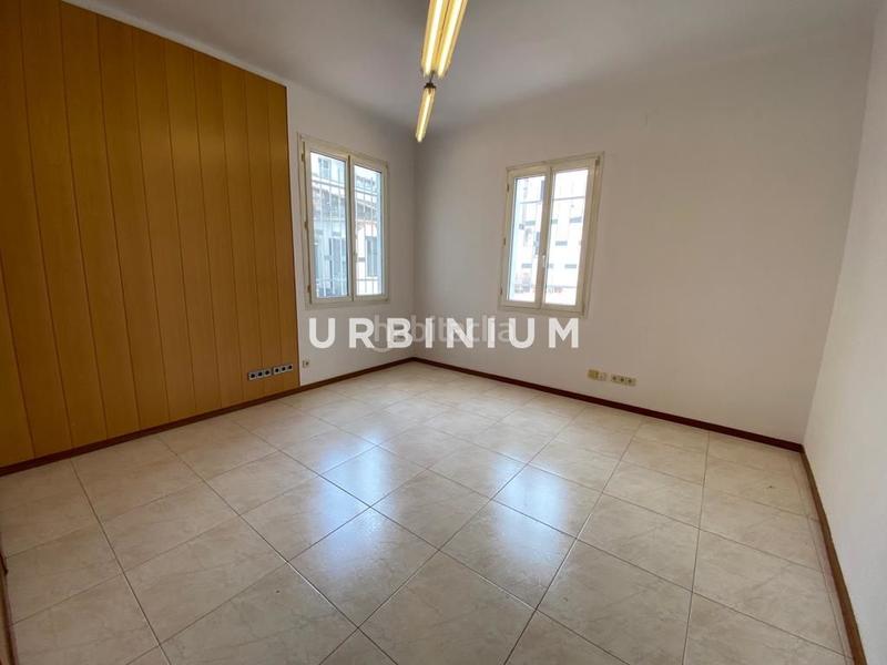 Foto be09d285-cb7d-4bdb-a749-49eba6fd51a4. Miete büro in Eixample Nord Girona