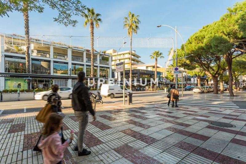 Foto 5aa7a836-0003-4ddb-b5b7-6200b718ed36. Rent business premise in Fenals Platja d´Aro