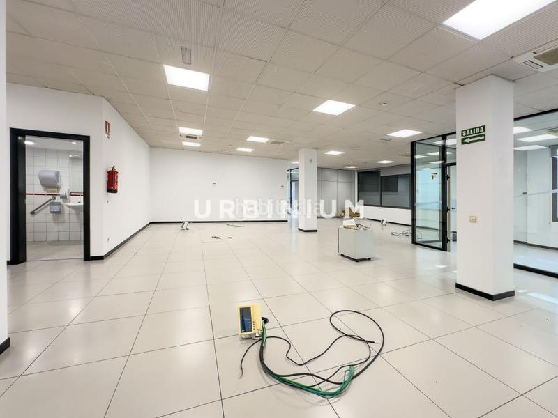 Foto 19092add-88d5-4564-b4ea-46957b9bc1a8. Rent business premise in Eixample Sud-Migdia Girona