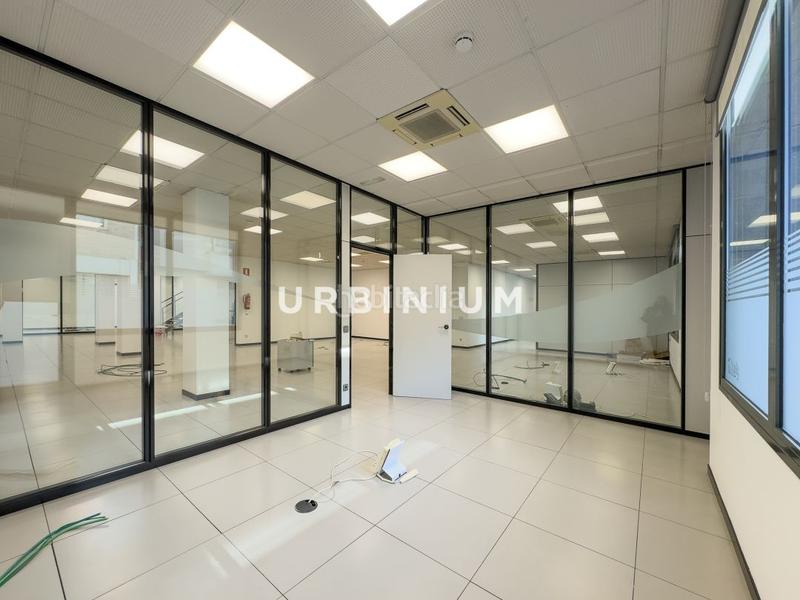 Foto 70a145fc-b12e-4ead-8f4d-8fd569a84749. Rent business premise in Eixample Sud-Migdia Girona