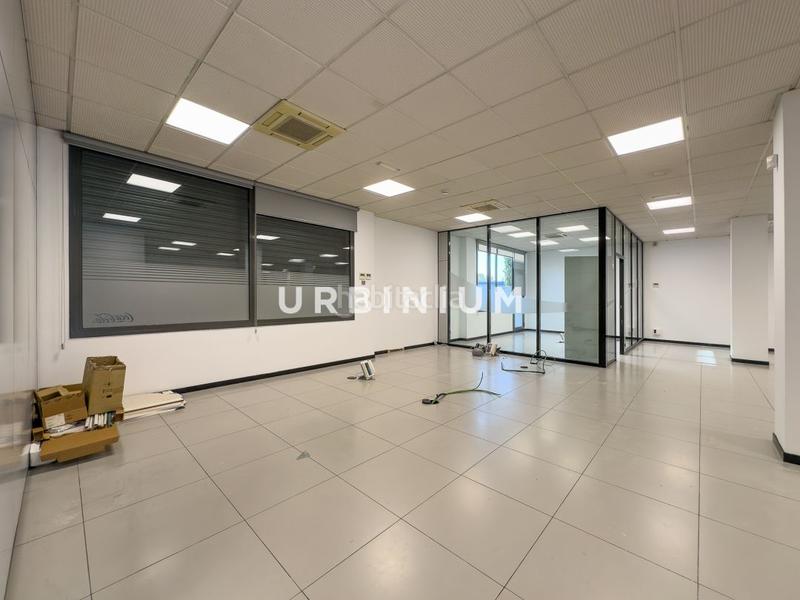 Foto a7ec01fd-9ba1-4144-b49c-8a93ae2c4a70. Miete geschäftsraum in Eixample Sud-Migdia Girona