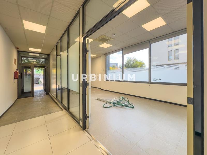 Foto cd8880ff-2534-4c49-9ed3-e1c04be66500. Miete geschäftsraum in Eixample Sud-Migdia Girona