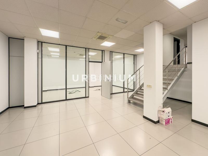 Foto 80003660-4518-4593-86c6-92da2a5be12b. Lloguer local comercial a Eixample Sud-Migdia Girona