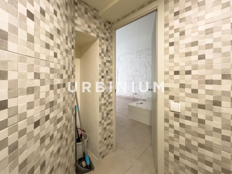 Foto 9fc923e3-b6a7-4917-9aa6-5d6a052f2b12. Miete geschäftsraum in gran via de jaume i 86 in Eixample Nord Girona