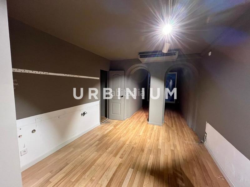 Foto 1608b4e0-95cd-4a8a-b4f1-28993005a4f4. Affitto locale commerciale in Centre-Barri Vell Girona