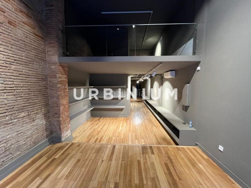 Foto b626c9a8-0a9b-42d1-aca7-4a8937181608. Alquiler local comercial local alquiler zona santa clara en Girona