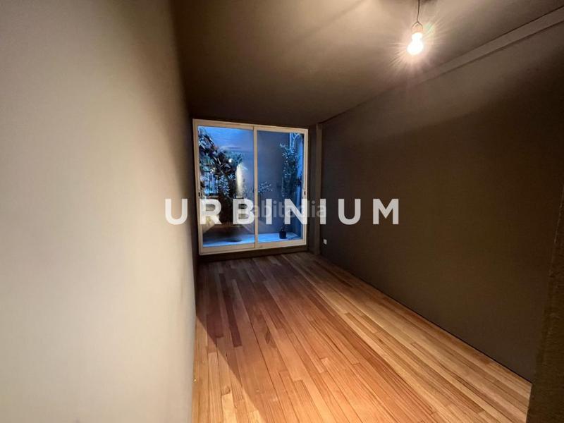 Foto fdd69529-8767-4a9e-be0f-ab332ad47c5a. Alquiler local comercial local alquiler zona santa clara en Girona