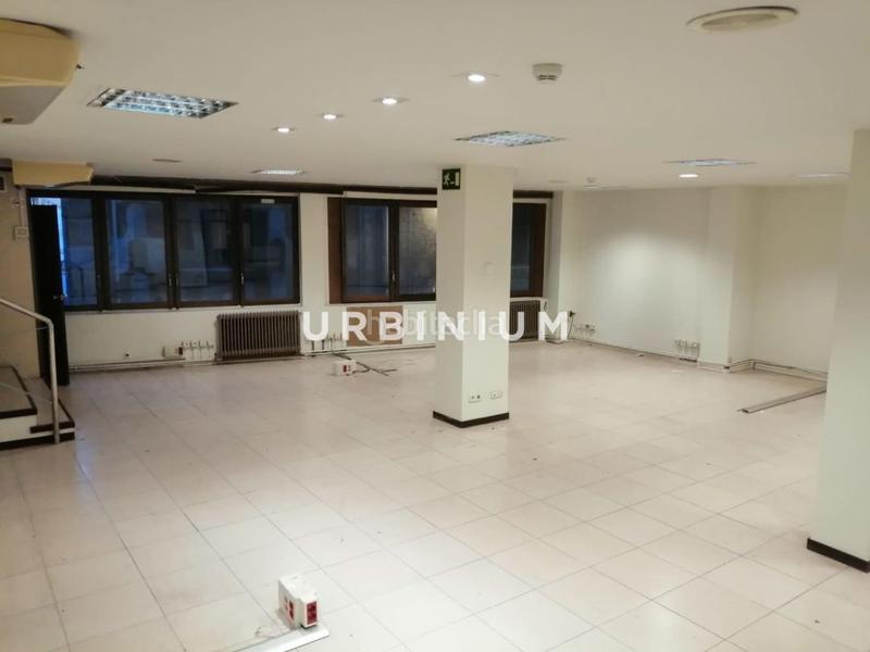 Foto ddf6e5af-5ad4-4975-b94d-17ab649437a6. Miete büro in Centre-Barri Vell Girona