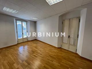 Lloguer Oficina a Centre-Barri Vell. Oficina alquiler pl. catalunya