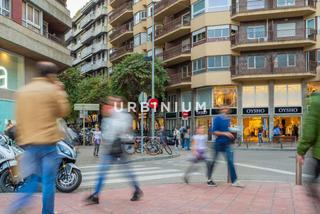 Lloguer Local Comercial a Eixample Nord. Local alquiler eixample