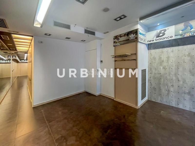 Foto a85e085e-9aa1-456e-8f50-64bf2fef5bdb. Location local commercial dans Eixample Nord Girona