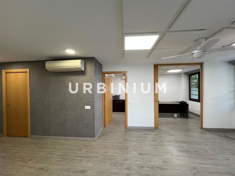 Foto d53ef36a-37a4-4e03-9d6d-89f9faa6c72f. Miete büro in Eixample Nord Girona