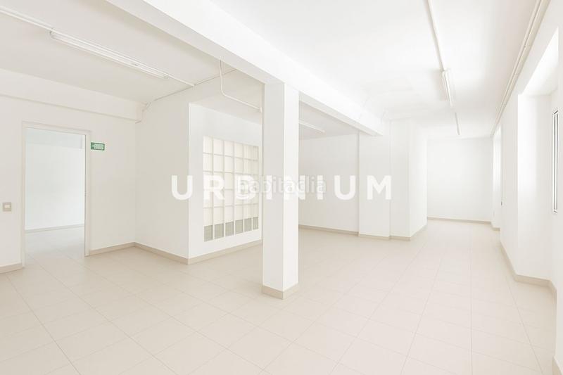 Foto ee046566-2f48-44bf-a3ea-705351fb591e. Location bureau dans Eixample Nord Girona