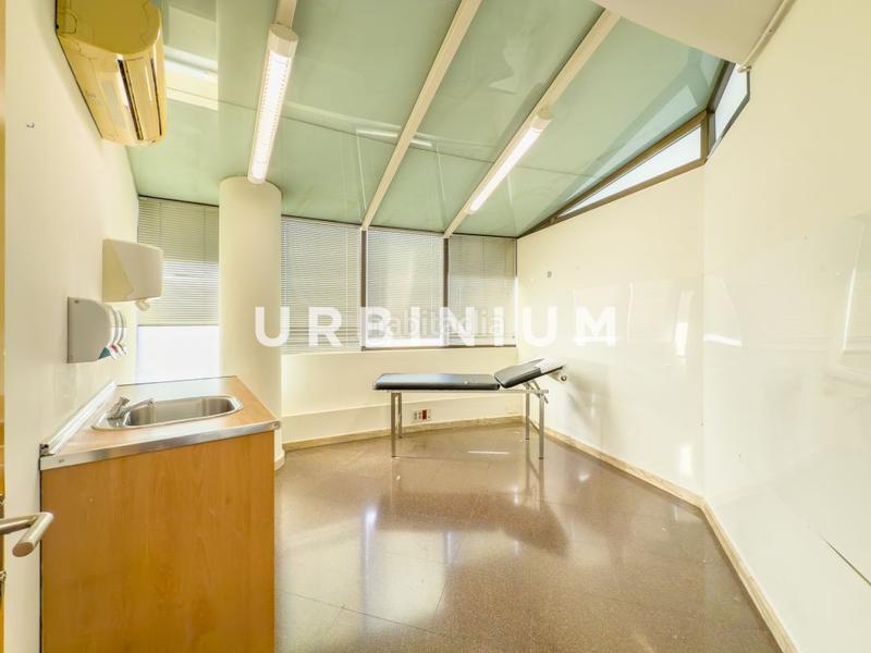 Foto 2ab14569-d6c0-418c-8ddf-7a4d5de99e22. Affitto locale commerciale in Sant Narcis Girona