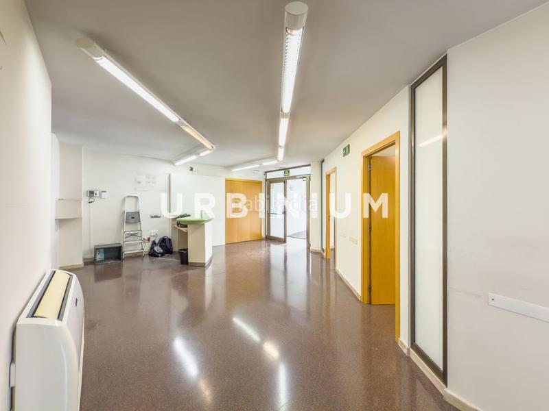 Foto 2540255b-ce34-4970-8347-fc3e3896f98c. Lloguer local comercial a Sant Narcis Girona