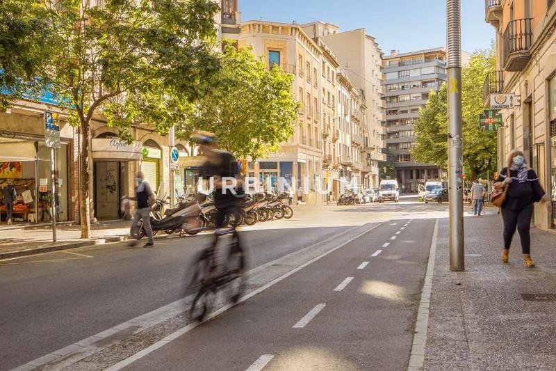 Foto 87399a9c-b402-455e-a459-8a8c6315a577. Trapasso locale commerciale in Eixample Nord Girona