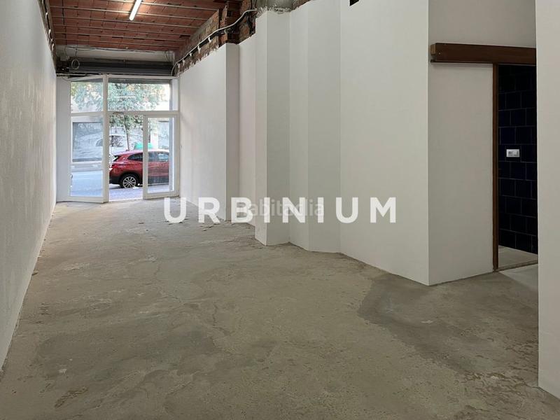 Foto 1213b337-24ee-40c0-a333-b5fd9498573c. Location local commercial dans carrer de santa eugènia 75 dans Girona