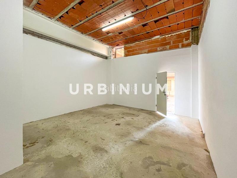 Foto f98ddaa2-a9d6-40ff-ac20-1341e01e3523. Rent business premise in carrer de santa eugènia 75 in Girona