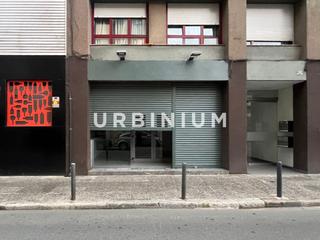 Local commercial  Carrer maluquer salvador. Local en venta la salle