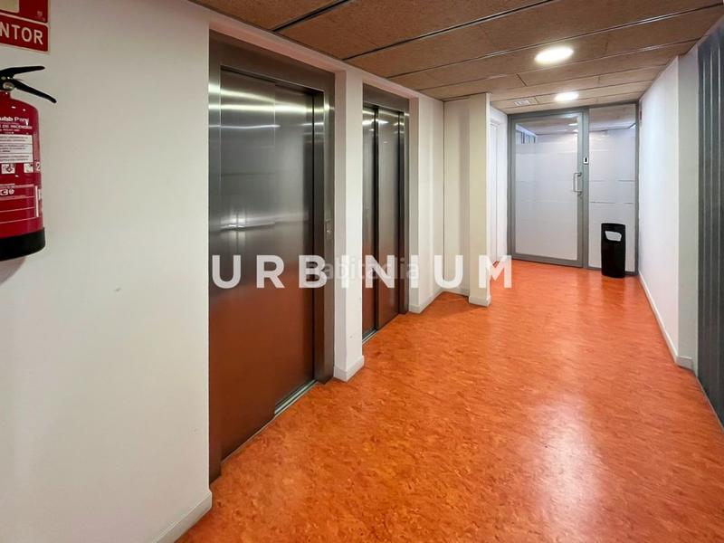 Foto 2061e5e1-6993-4b7c-b6f2-f8baf2f3a4f8. Lloguer oficina a Centre-Barri Vell Girona
