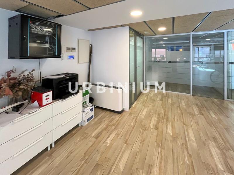 Foto 672f8441-12ca-4d01-8733-83f5c2282f2f. Lloguer oficina a Centre-Barri Vell Girona