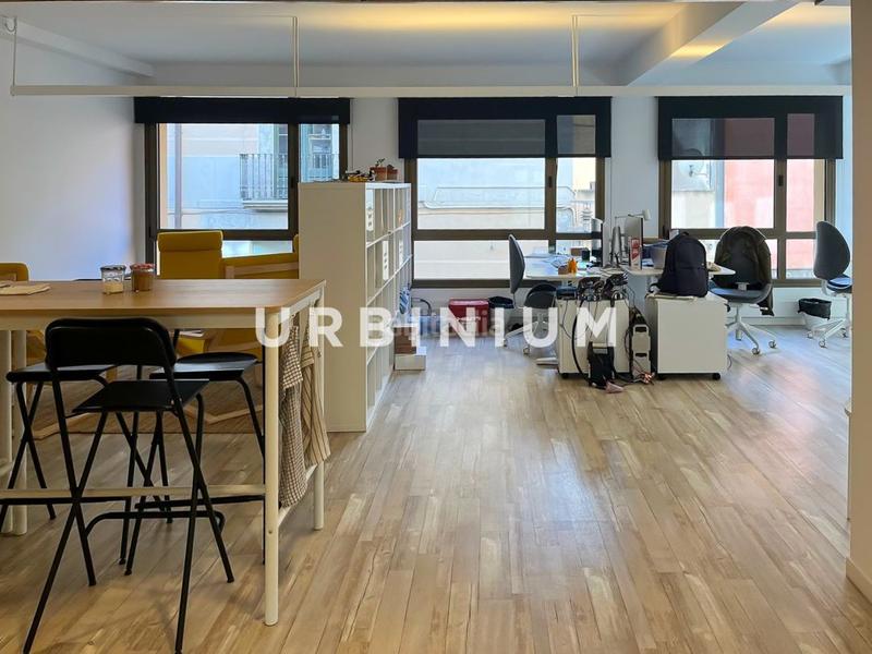 Foto 1657ac48-0cbf-4c14-a71e-eab01469ec6e. Location bureau dans Centre-Barri Vell Girona