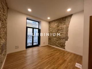 Rent Office space in Centre-Barri Vell. Ofincina en alquiler en pleno centro