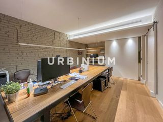 Rent Office space in Eixample Nord. Oficina en alquiler