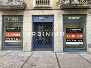 Rent Business premise  Rambla de la llibertat. Local prime en barri vell