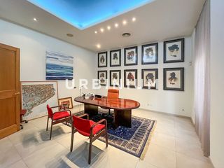 Rent Office space  Carrer del nord. Oficina en alquiler en el eixample nord