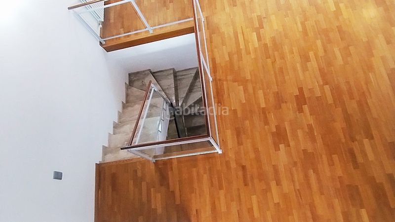 Foto d46c1a84-136e-4bfb-9f81-7e10a6f86ba5. Casa adossada amb calefacció aparcament piscina a Castellar del Vallès
