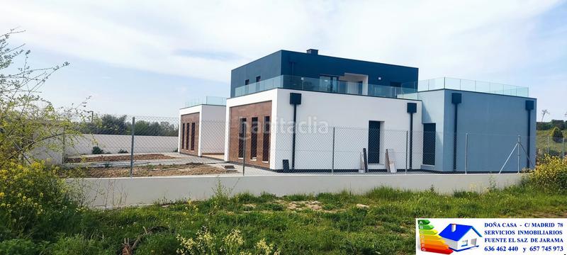 Foto 3c8e031a-ccef-4c56-9be0-db61a824f352. Terrain résidentiel dans calle jose del vado matellano 3 dans Fuente el Saz de Jarama