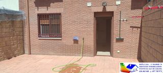 Rent House in Avenida del pilar 14. Piso planta baja patio