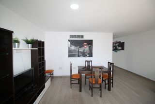Location Appartement à Calle madrid 40. Piso 3 habitaciones