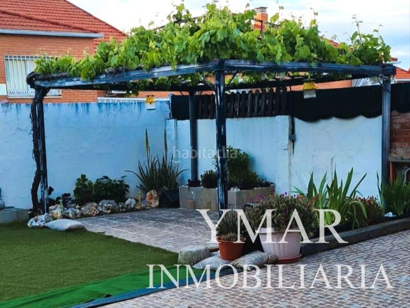 Foto b6821ceb-e6a4-4d69-9c25-2535db473616. Casa a schiera con camino piscina in Ventas de Retamosa (Las)