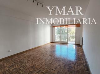 Lloguer Pis  Avenida de portugal. 4 habitaciones con dos baños y plaza de garaje