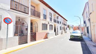 Casa adossada en Calle cabañas de yepes 18. En venta fantástico chalet adosado de 120 m² más patio de 40 m² Casa adossada en Calle cabañas de yepes 18. En venta fantástico chalet adosado de 120 m² más patio de 40 m²