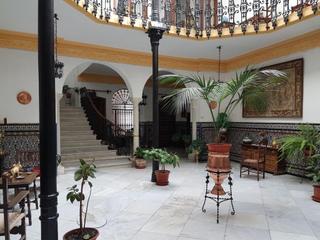 Masia  Calle francisco salto (priego). Casona andaluza singular