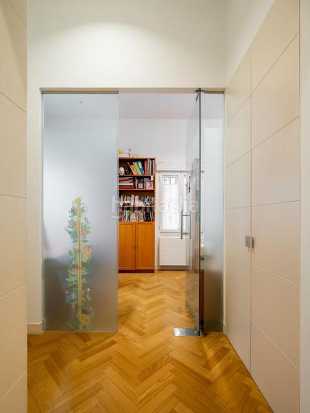 Foto 56c202ce-c190-41b5-9b0a-ce38c5e8edef. Appartement dans paseo reina cristina 5 dans Jerónimos Madrid