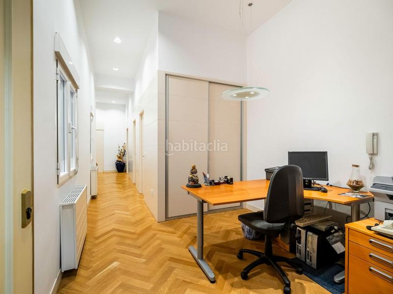 Foto 6c7ef13f-3cce-4ecb-91f4-03dd98f2814f. Appartement dans paseo reina cristina 5 dans Jerónimos Madrid