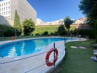 Rent Flat in Calle sanchez barcaiztegui 38