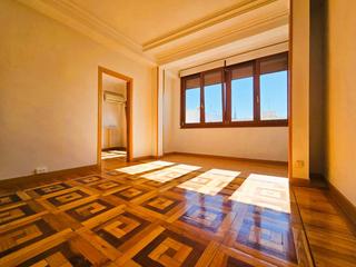 Etagenwohnung in Calle de Narváez