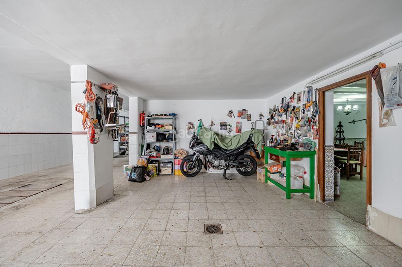 Chalet único en carabanchel alto parcela, piscina y jardín privado en Madrid - Imagen 47