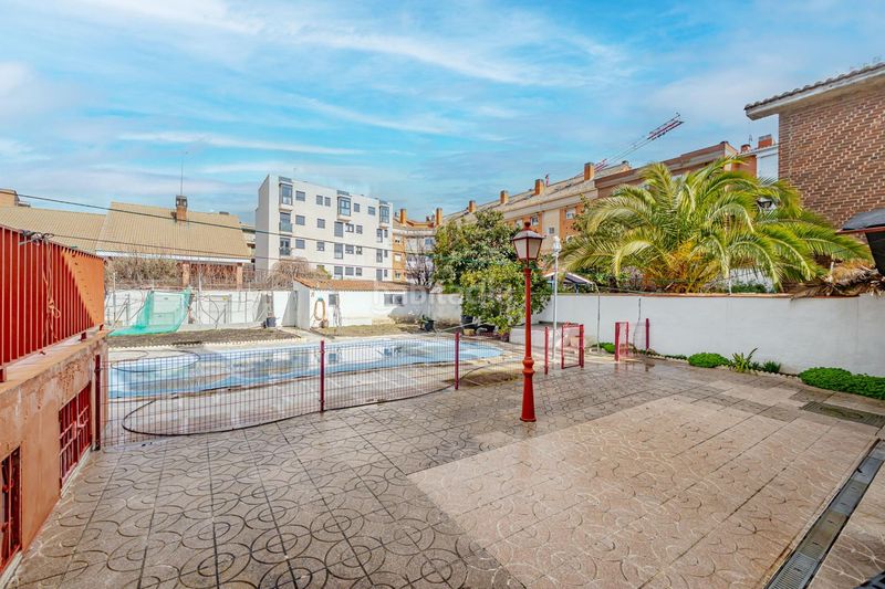 Chalet único en carabanchel alto parcela, piscina y jardín privado en Madrid - Imagen 59