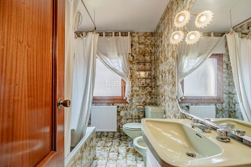 Chalet único en carabanchel alto parcela, piscina y jardín privado en Madrid - Imagen 38