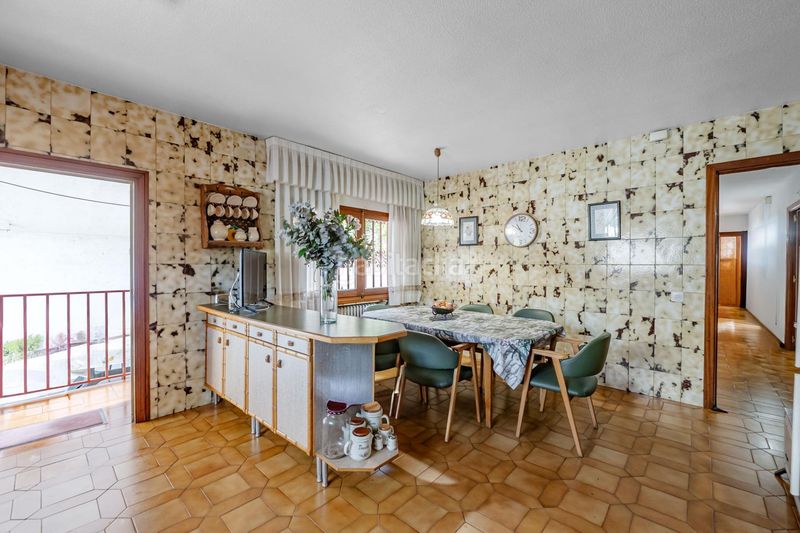 Chalet único en carabanchel alto parcela, piscina y jardín privado en Madrid - Imagen 15