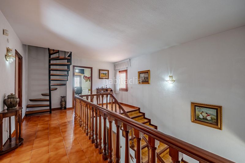 Chalet único en carabanchel alto parcela, piscina y jardín privado en Madrid - Imagen 33