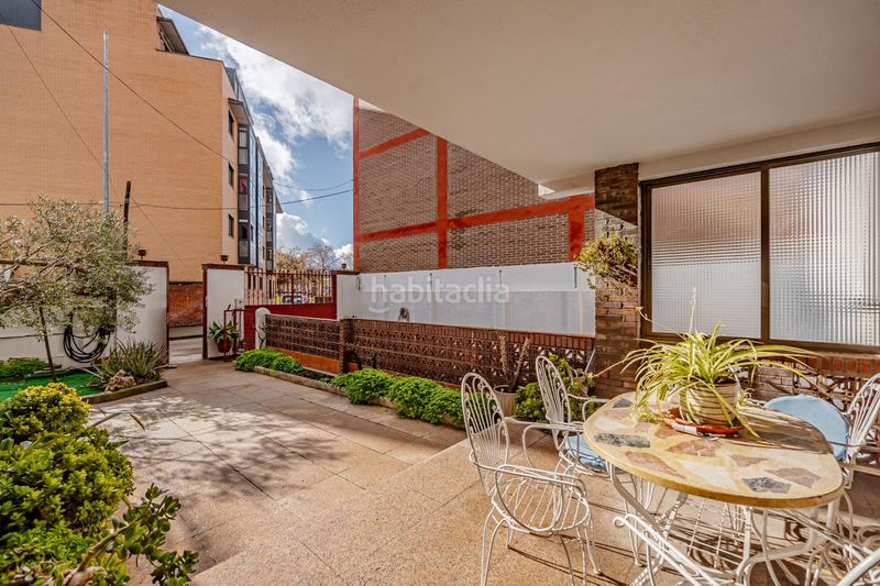 Chalet único en carabanchel alto parcela, piscina y jardín privado en Madrid - Imagen 7